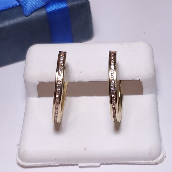 Estate .30ctw Round CZ 360 degrees Channel 18Kt Y/Gold 3/4" Hoop Earrings#22919 - Picture 1 of 6
